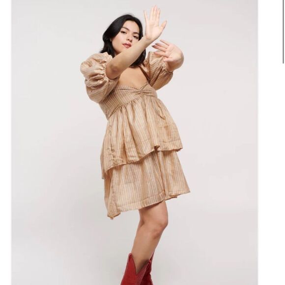 Madeline Marie Customized Handmade NYC graphic Puff Sleeve Baby Doll Dress - Picture 3 of 7